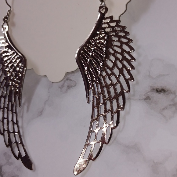 "Angel" Silver Tone Angel Wings Dangle Drop Earrings New! - Picture 2 of 3